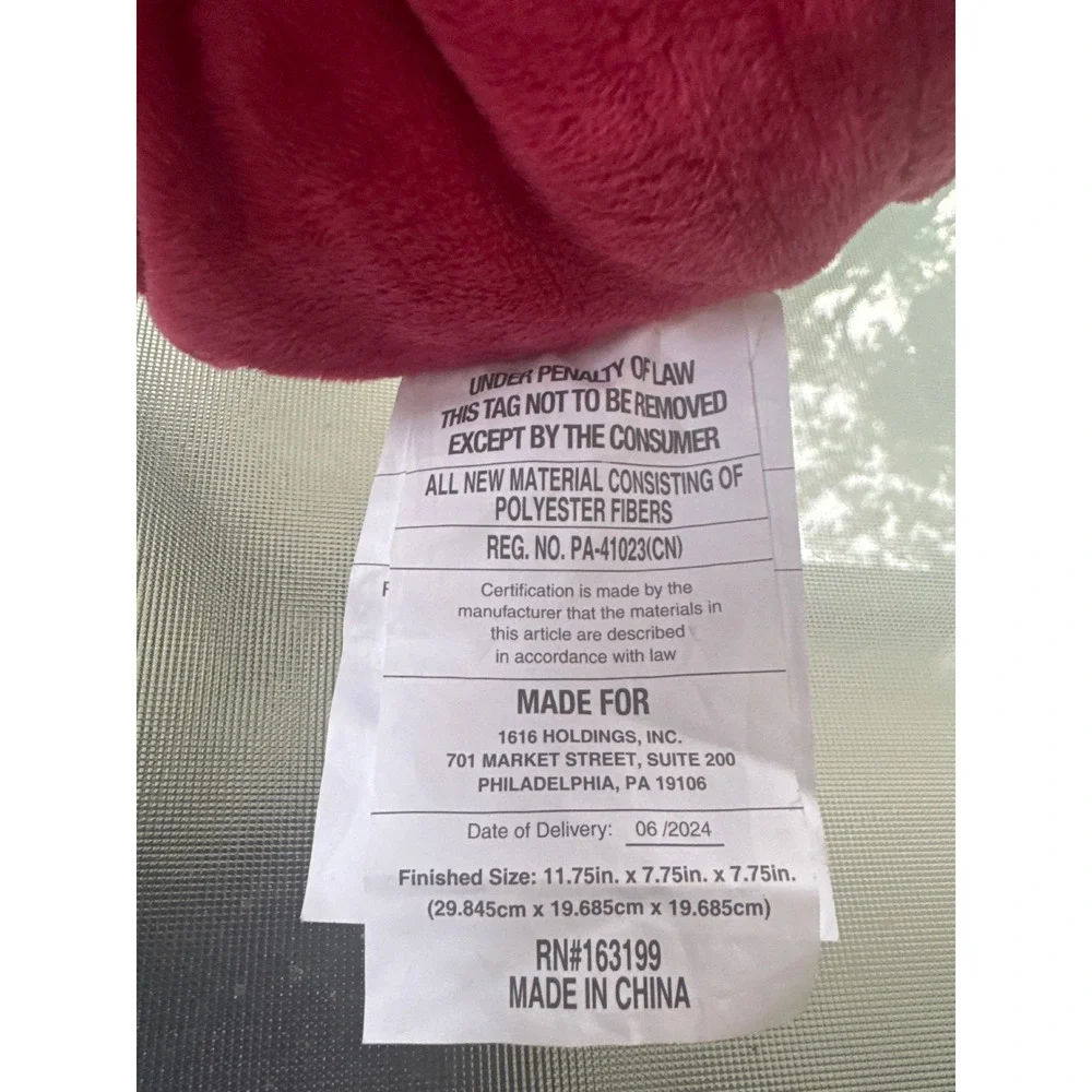 Room 2 Room plush reading
